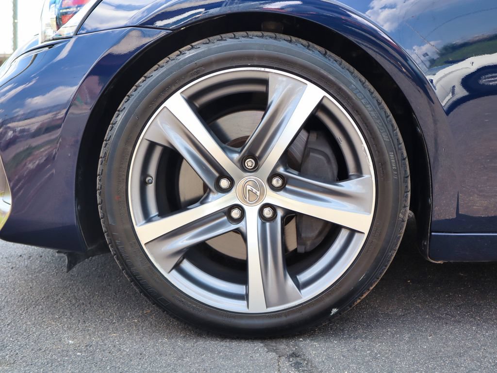 Used 2019 Lexus IS 300 AWD w/ Navigation Package image 16