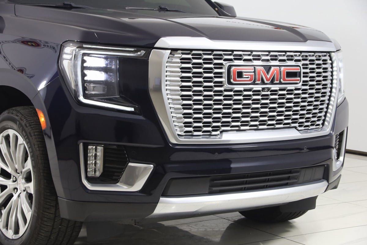 Used 2021 GMC Yukon Denali w/ Denali Premium Package image 41