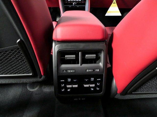 New 2026 Porsche Macan Electric image 20