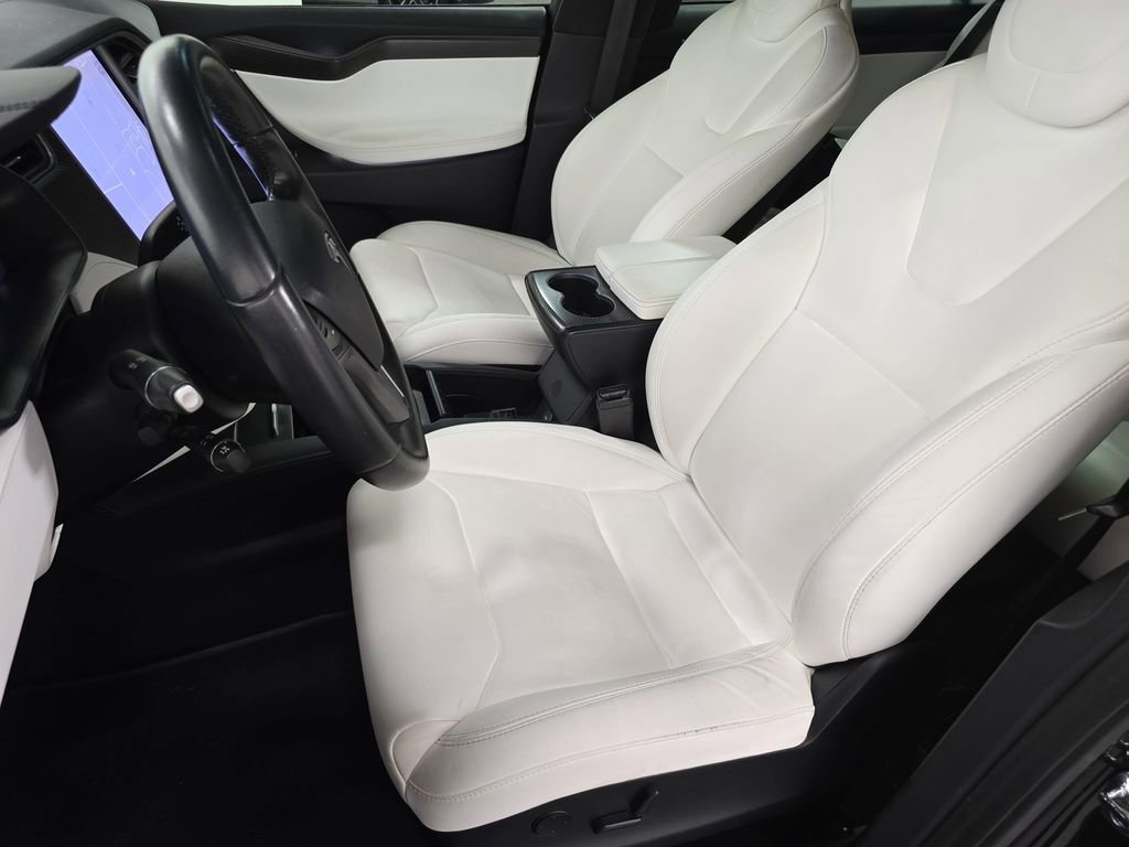 Used 2018 Tesla Model X 75D AWD/4WD image 5