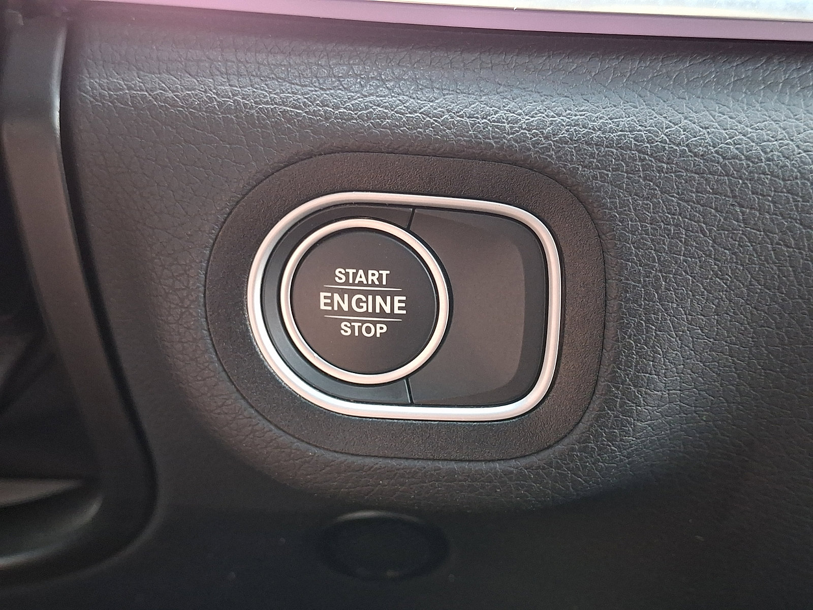Used 2024 Mercedes-Benz GLE 450e 4MATIC image 26