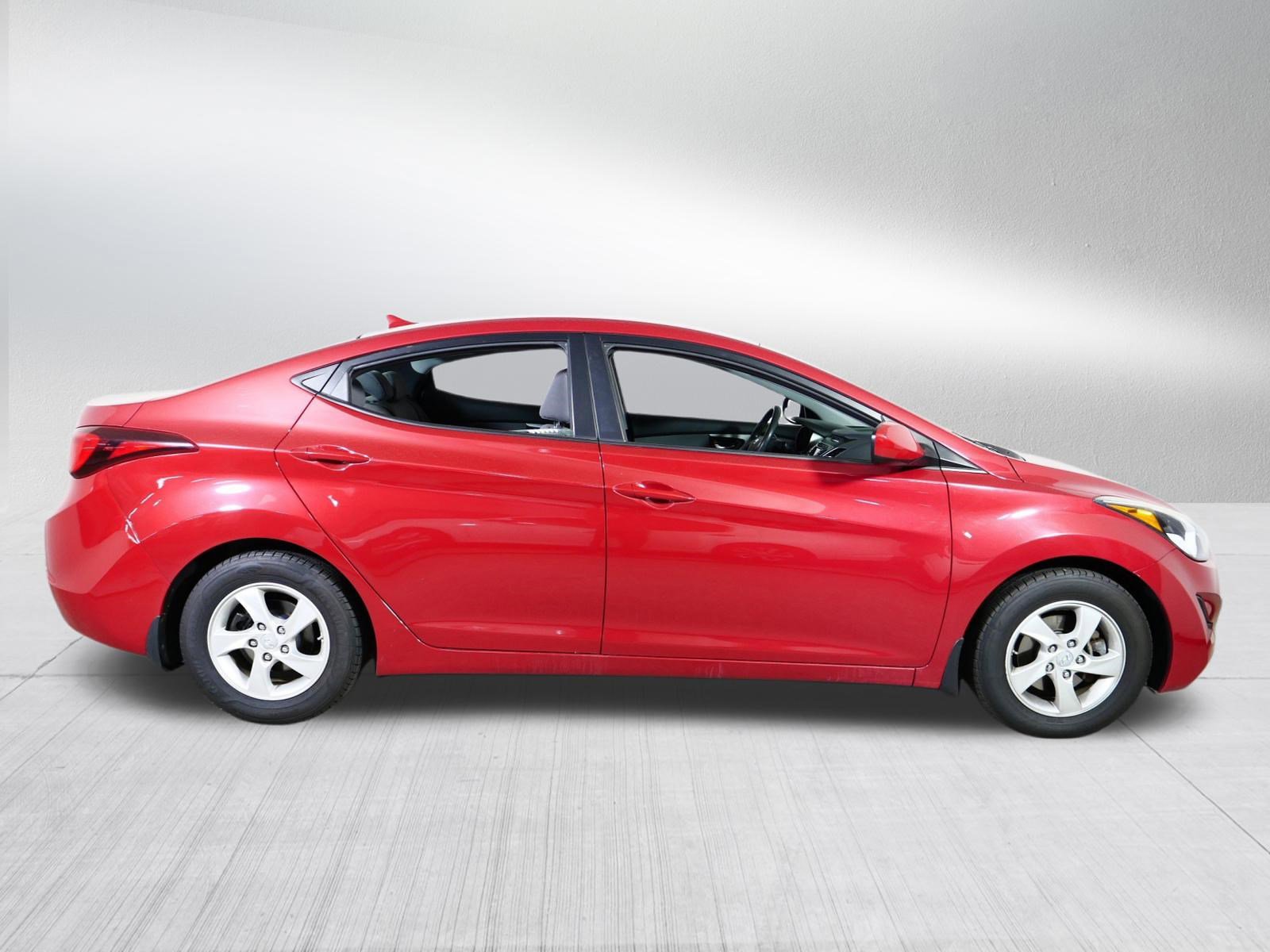 Used 2015 Hyundai Elantra SE FWD image 8