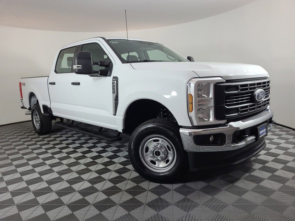 Used 2025 Ford F250 XL w/ FX4 Off-Road Package image 1