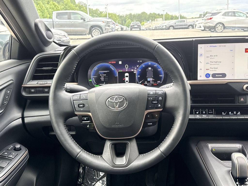 Used 2023 Toyota Crown AWD/4WD image 11