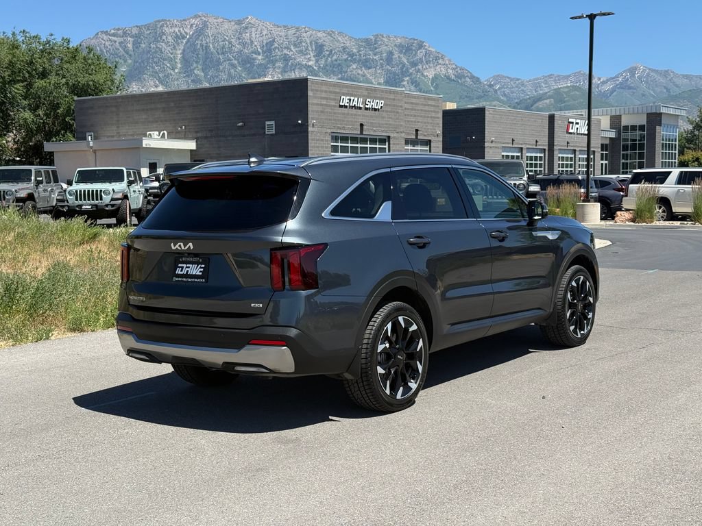 Used 2024 Kia Sorento X-Line EX AWD/4WD image 9