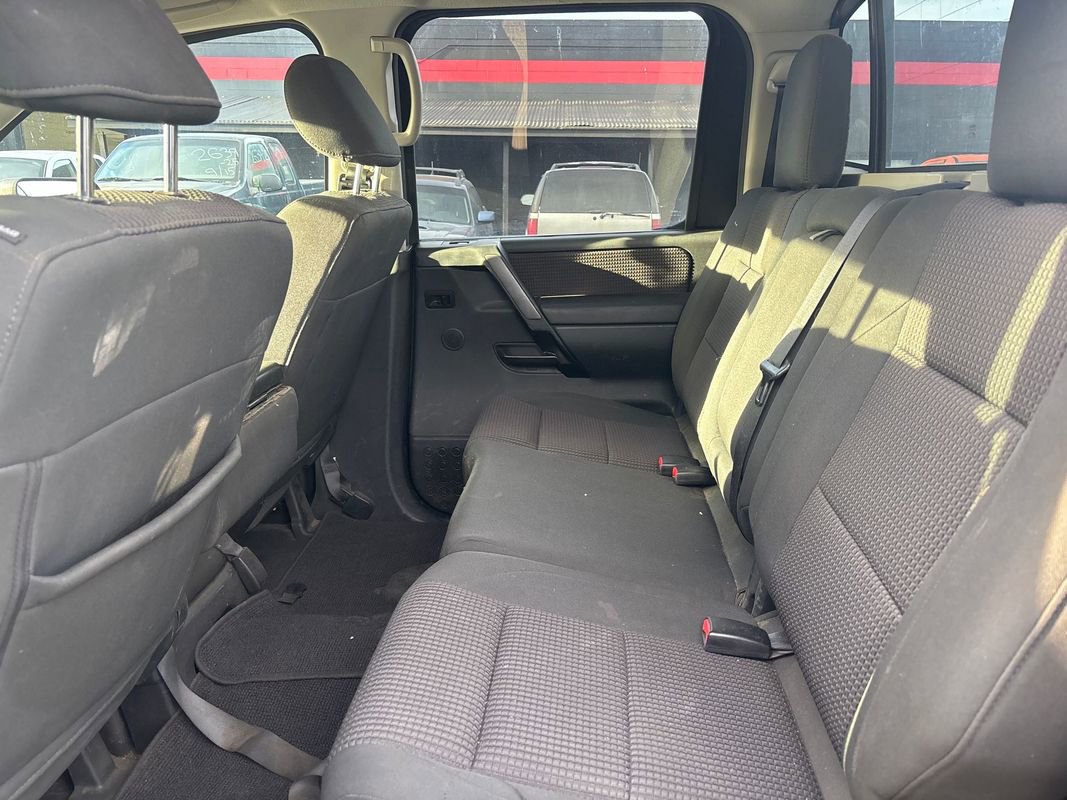 Used 2012 Nissan Titan SV w/ Tow Pkg image 9