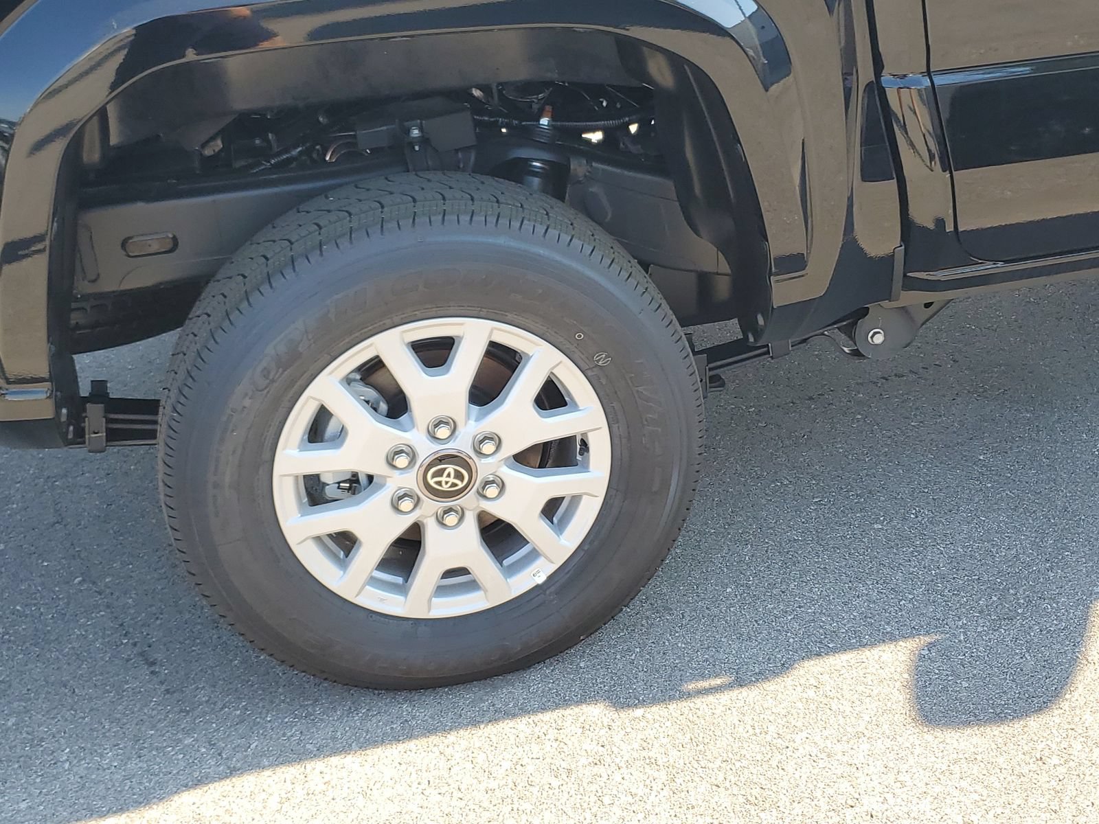 Certified 2026 Toyota Tacoma SR AWD/4WD image 5