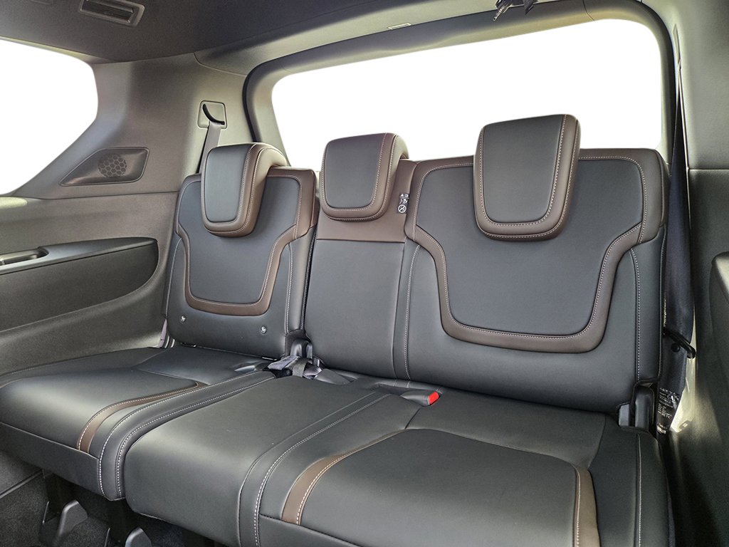 New 2026 Nissan Armada SL w/ Captain's Chari Seat Package RWD image 24