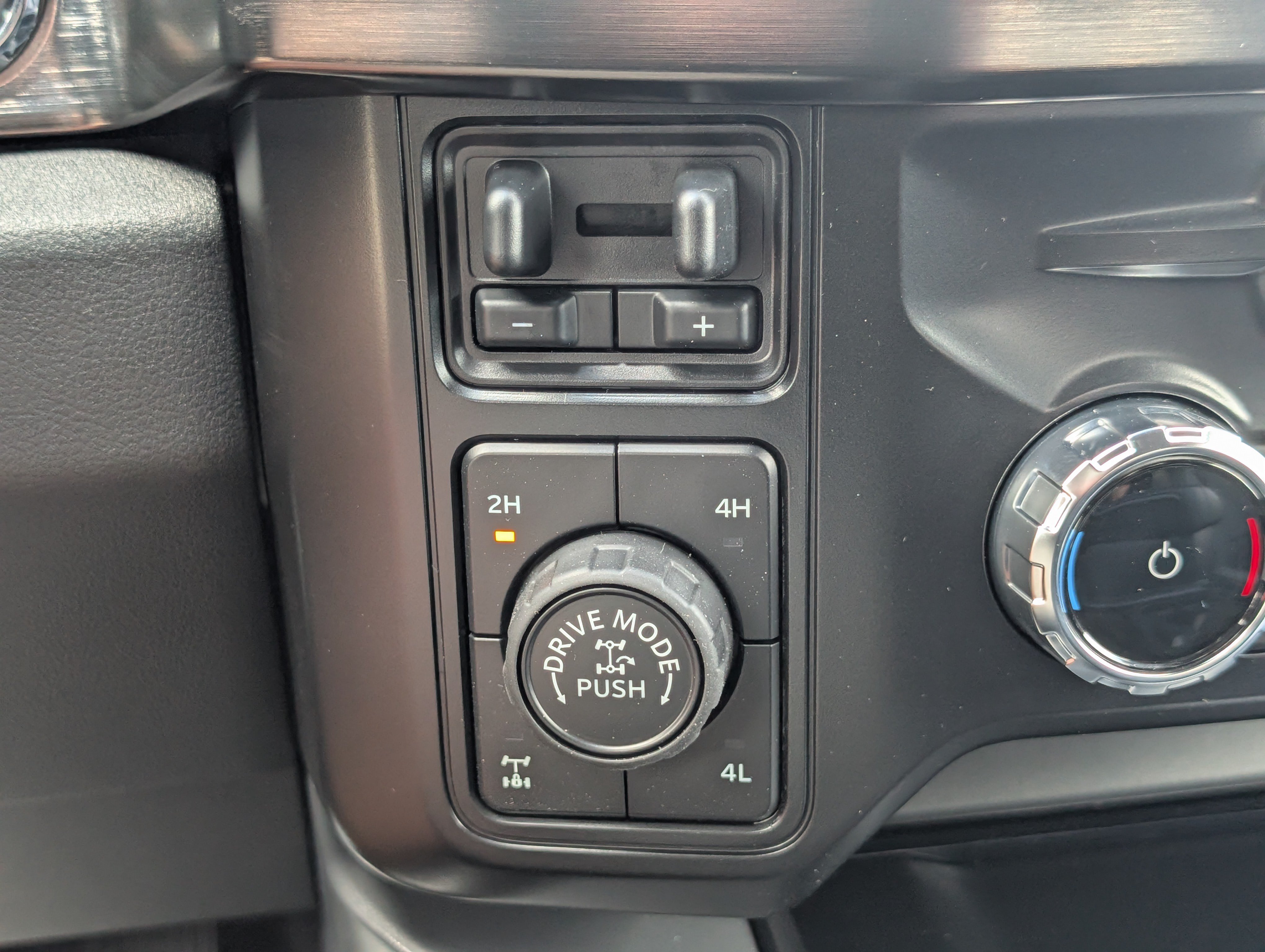 New 2026 Ford F250 Lariat w/ Tremor Off-Road Package AWD/4WD image 21