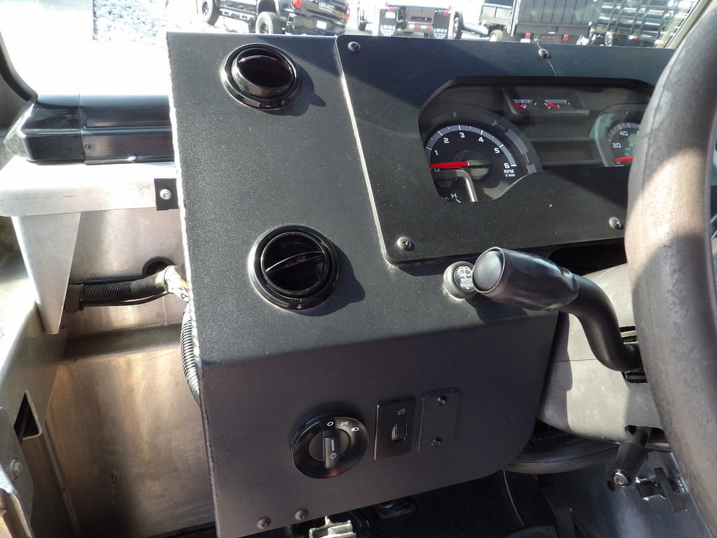 Used 2014 Ford E-350 and Econoline 350 Super Duty w/ A/C Prep Package RWD image 17