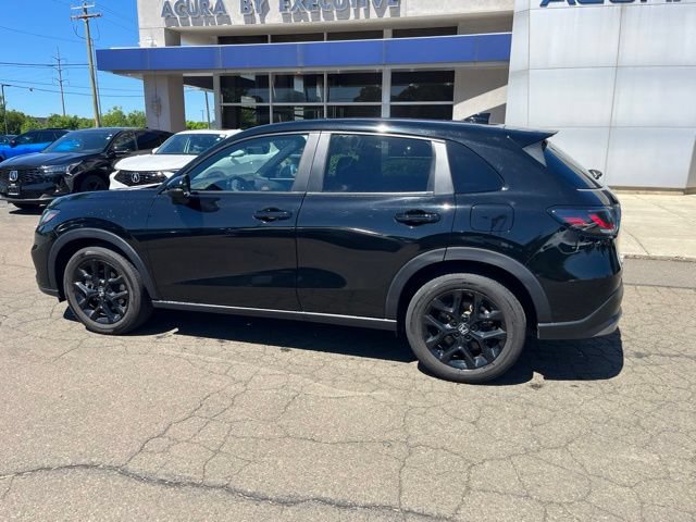 Used 2025 Honda HR-V Sport image 5