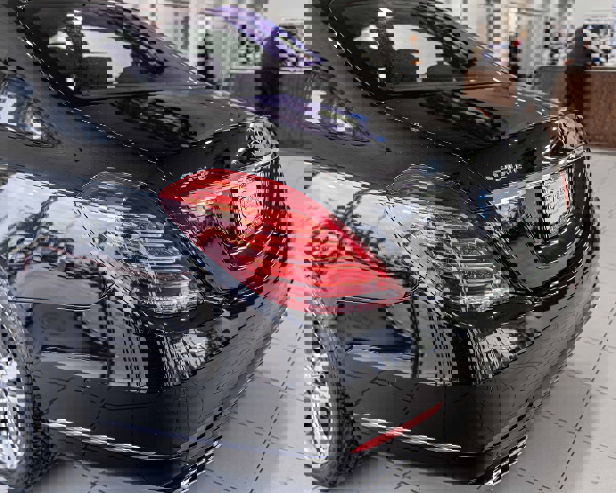 Used 2017 Mercedes-Benz S 550e Sedan w/ Premium Package image 15