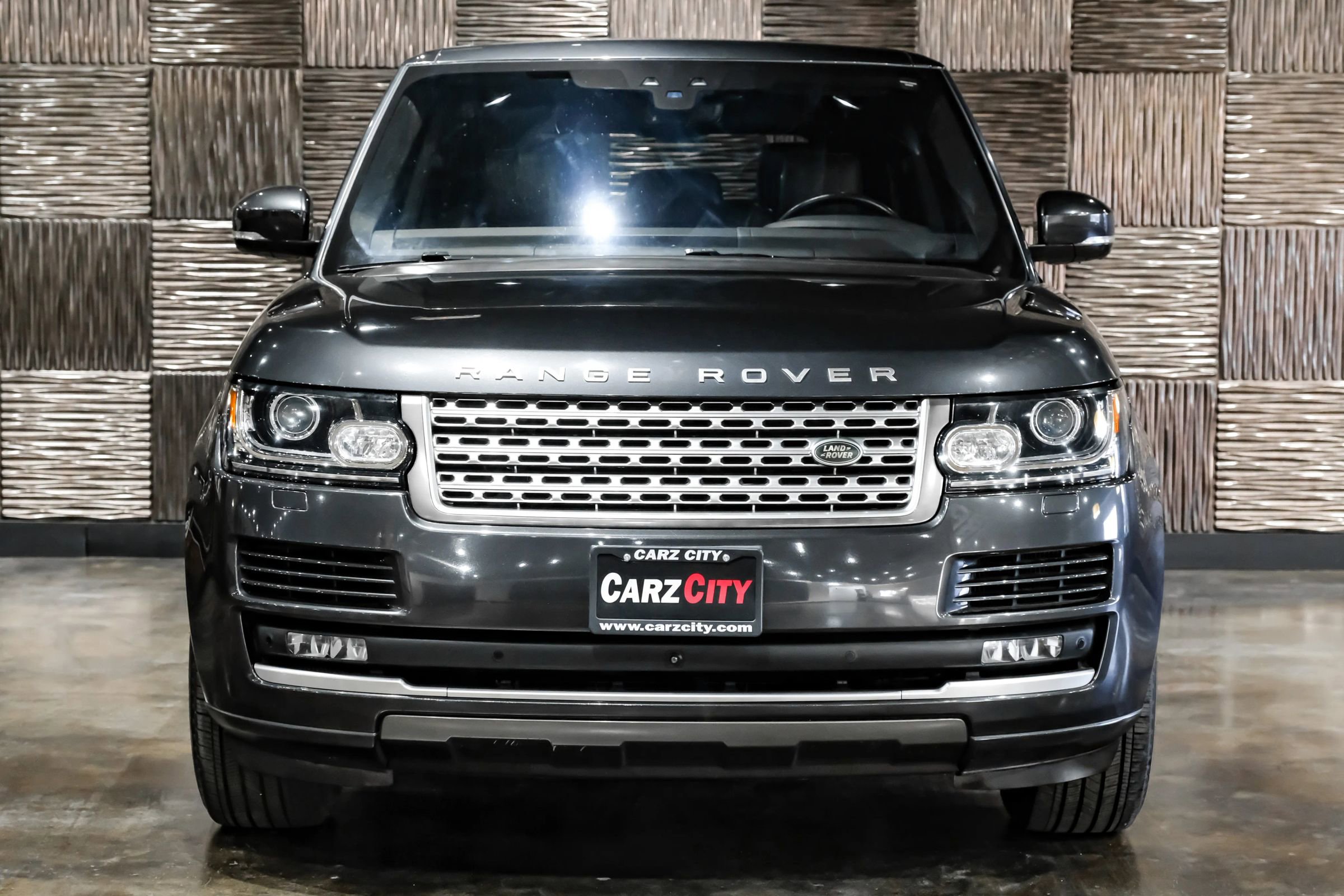 Used 2017 Land Rover Range Rover HSE image 8