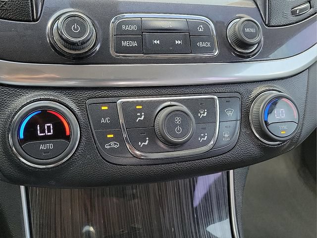 Used 2018 Chevrolet Impala LT w/ LT Convenience Package FWD image 28