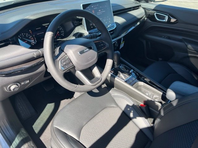 New 2026 Jeep Compass Latitude AWD/4WD image 11