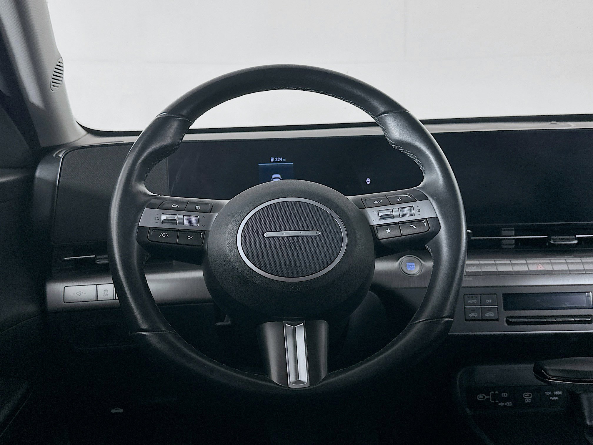 Used 2025 Hyundai Kona SEL image 18