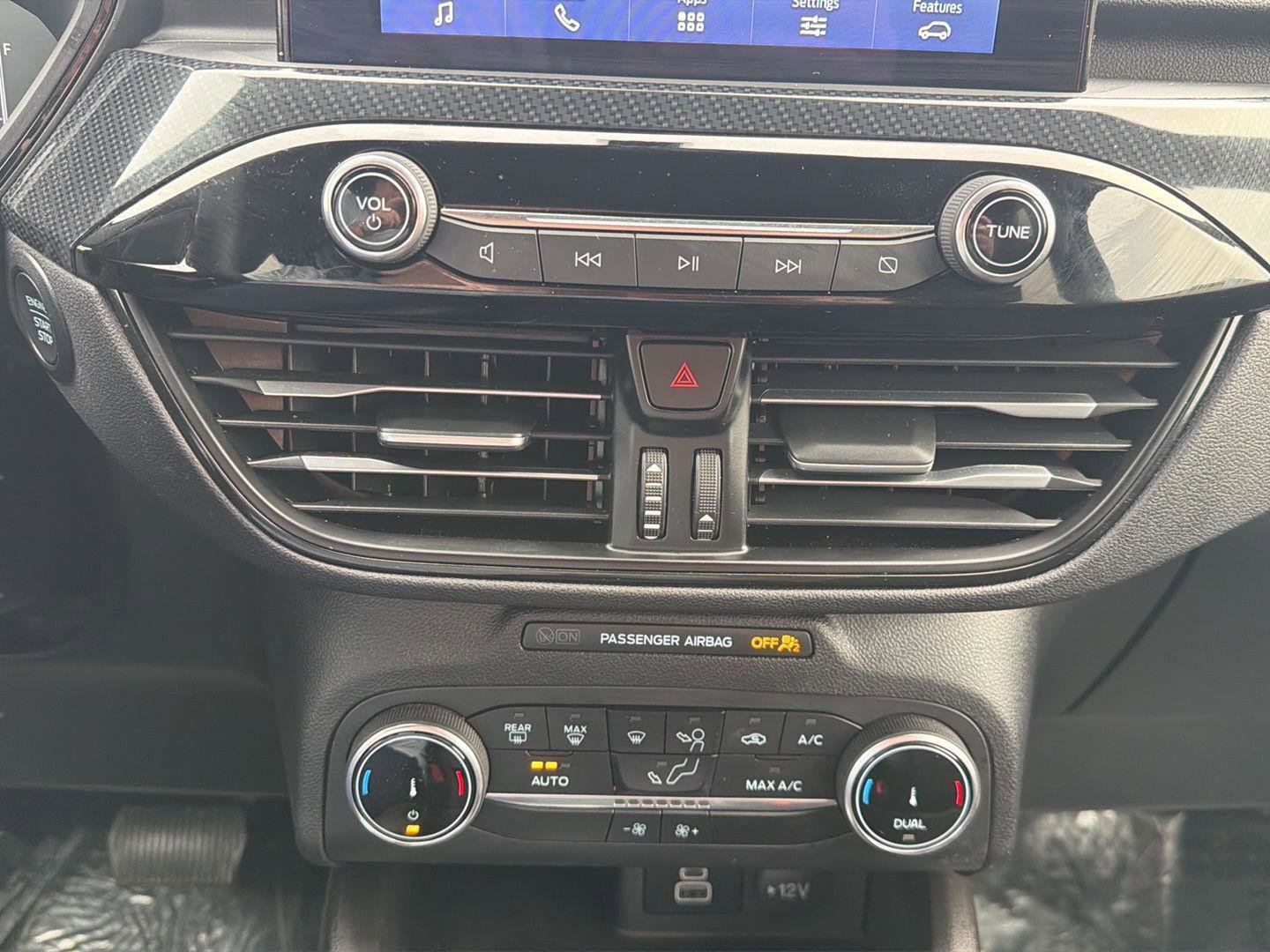 Used 2025 Ford Escape ST-Line image 17