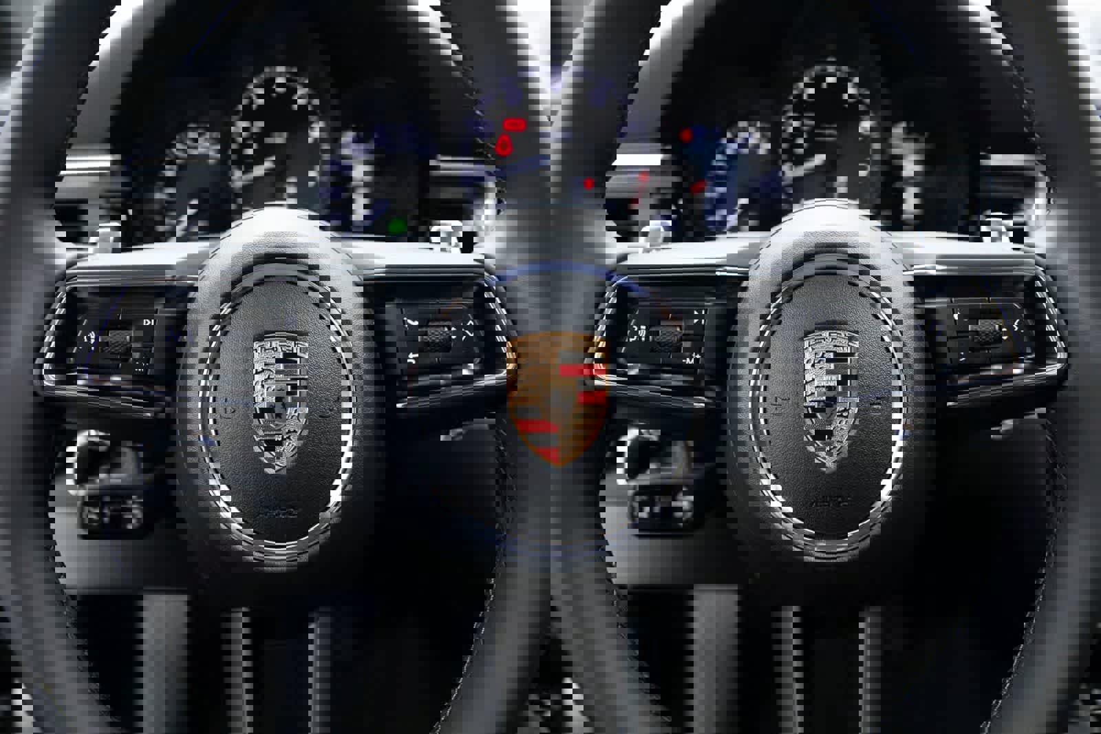 Certified 2026 Porsche Macan image 14