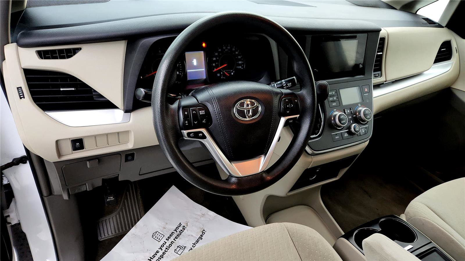 Used 2015 Toyota Sienna LE image 24