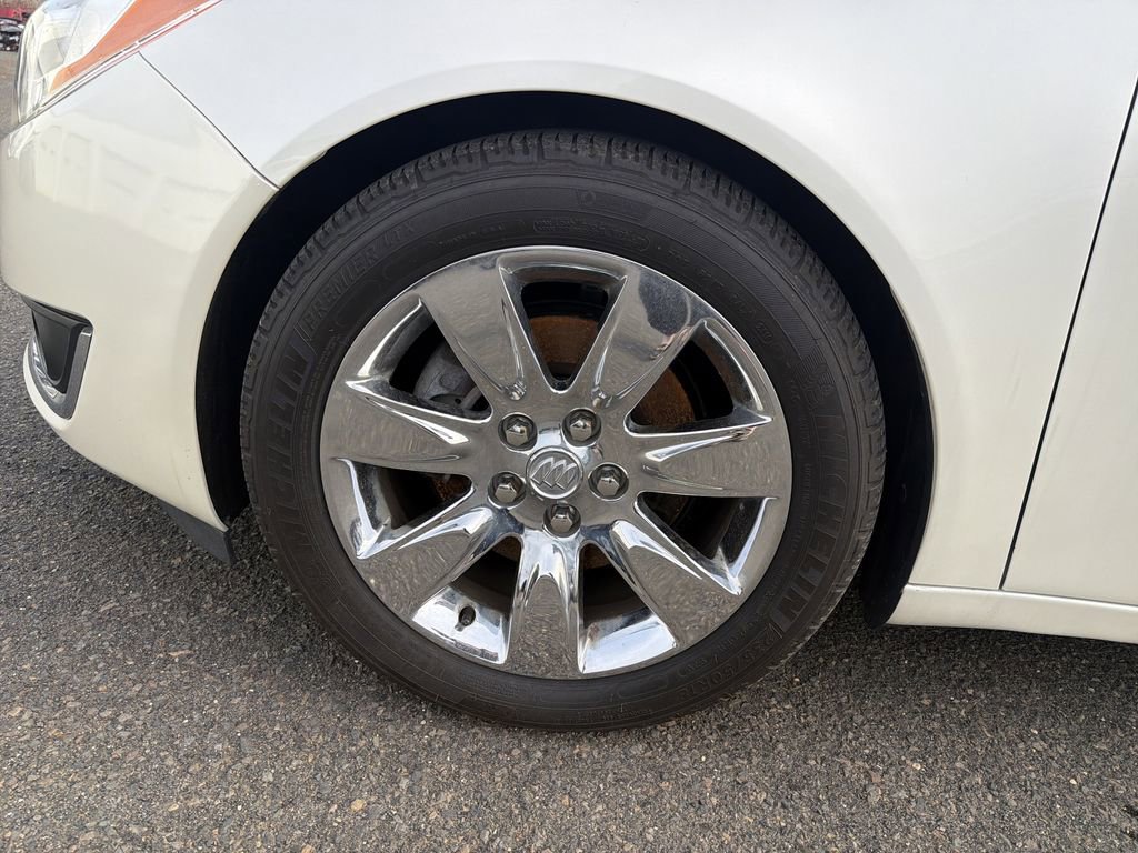 Used 2015 Buick Regal Premium w/ Driver Confidence Package #2 image 30