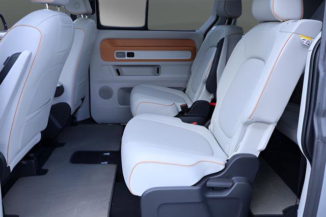 Certified 2025 Volkswagen ID. Buzz 1st Edition AWD/4WD image 14