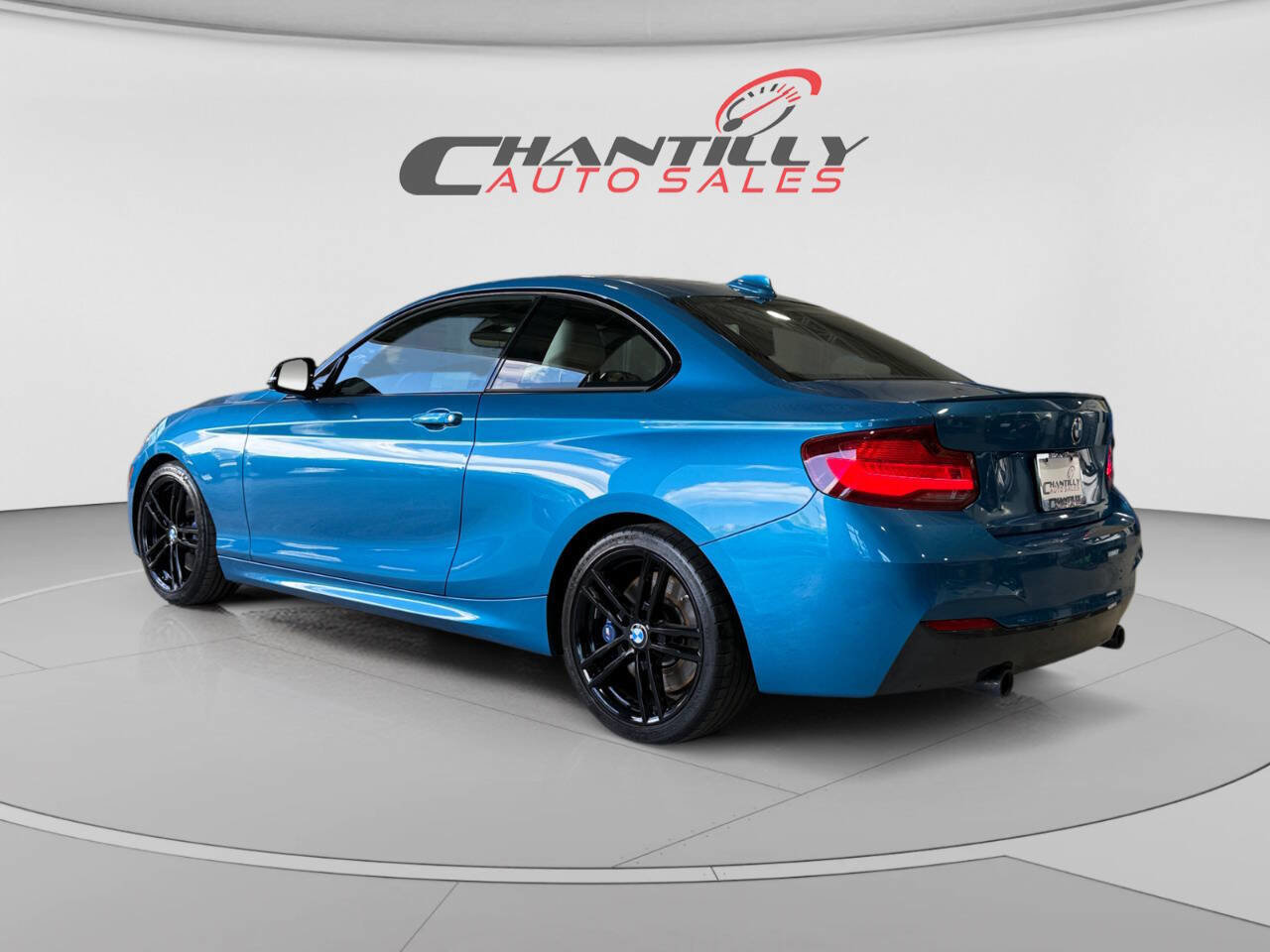 Used 2020 BMW M240i Coupe RWD image 3