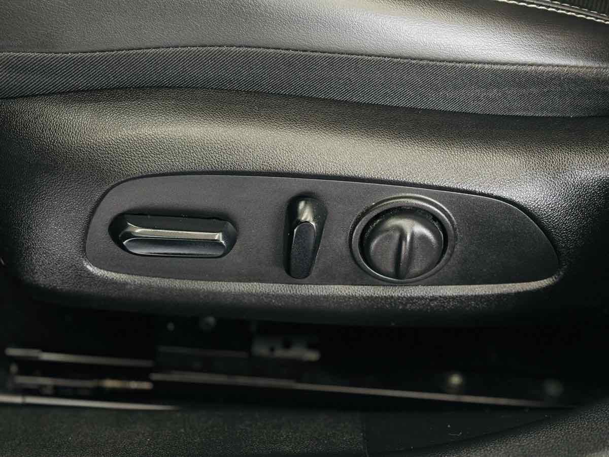 Used 2017 Buick LaCrosse Essence w/ Sun and Shade Package FWD image 30