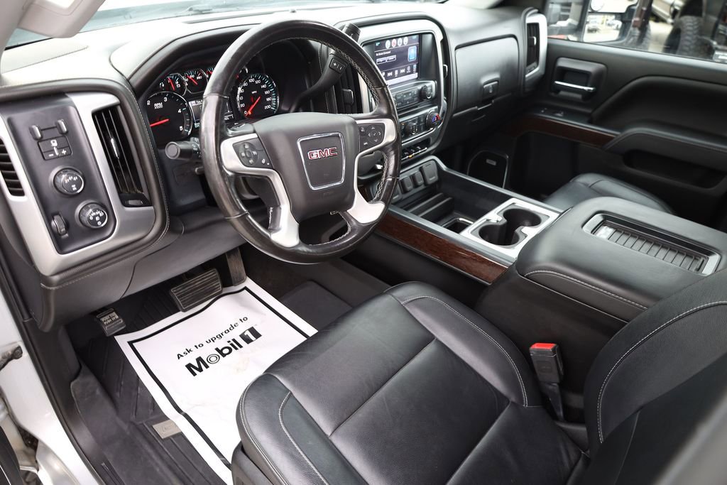 Used 2018 GMC Sierra 2500 SLT w/ Suspension Package, Off-Road AWD/4WD image 12