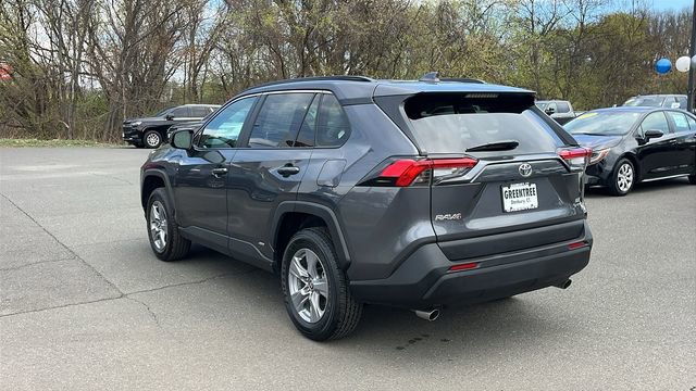 Used 2025 Toyota RAV4 LE AWD/4WD image 4