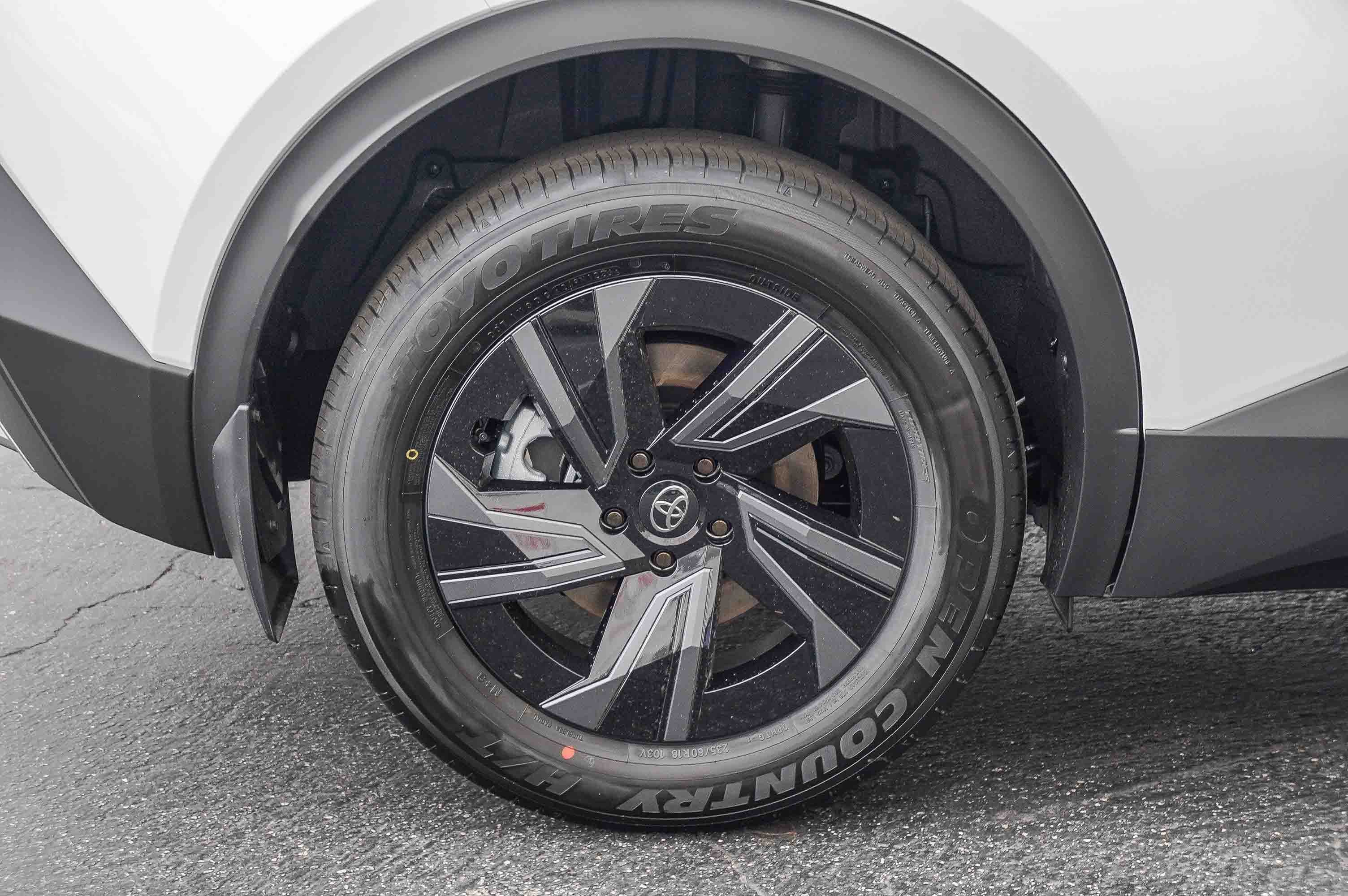 New 2026 Toyota C-HR AWD/4WD image 12