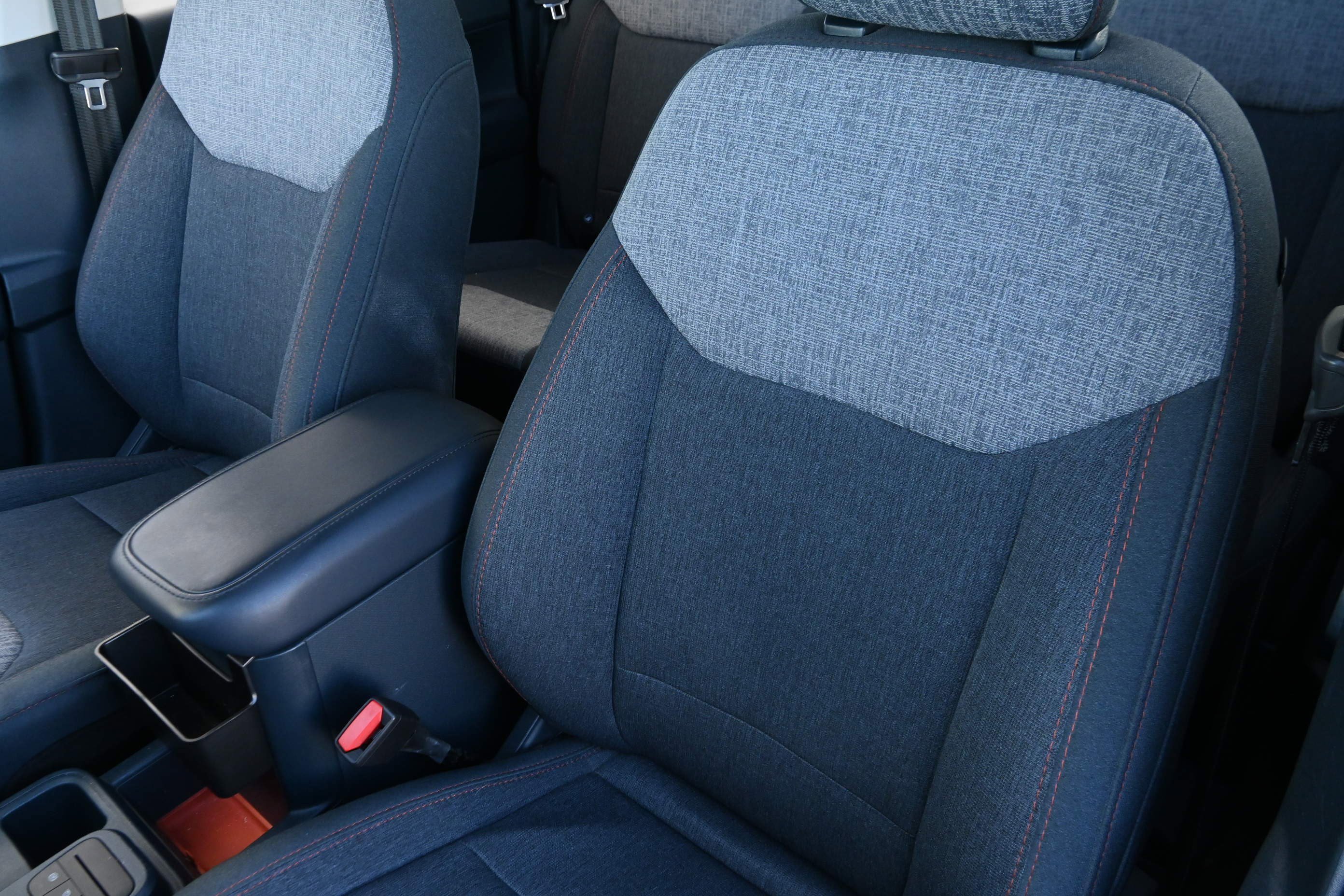 Used 2024 Ford Maverick XLT image 11