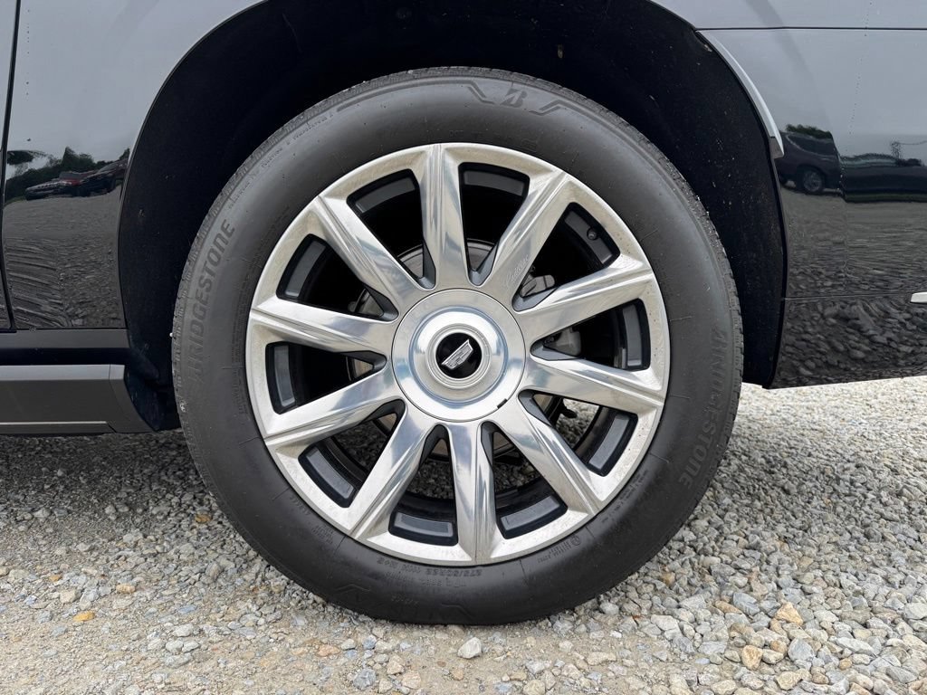 Certified 2024 Cadillac Escalade ESV Premium Luxury Platinum AWD/4WD image 15