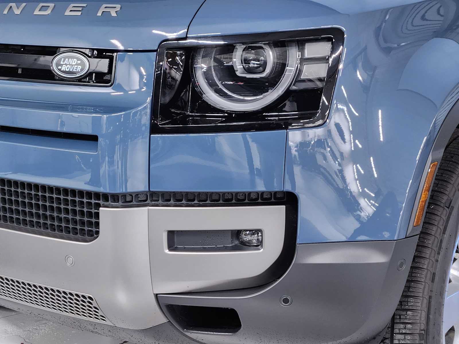 New 2026 Land Rover Defender 110 S AWD/4WD image 12