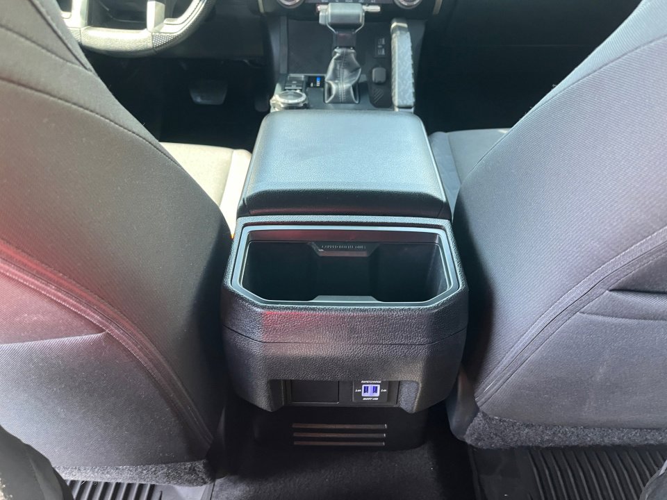 Certified 2025 Toyota Tacoma SR5 image 38