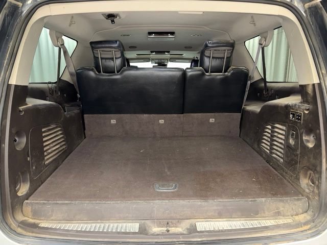 Used 2015 GMC Yukon XL Denali w/ Touring Package AWD/4WD image 18