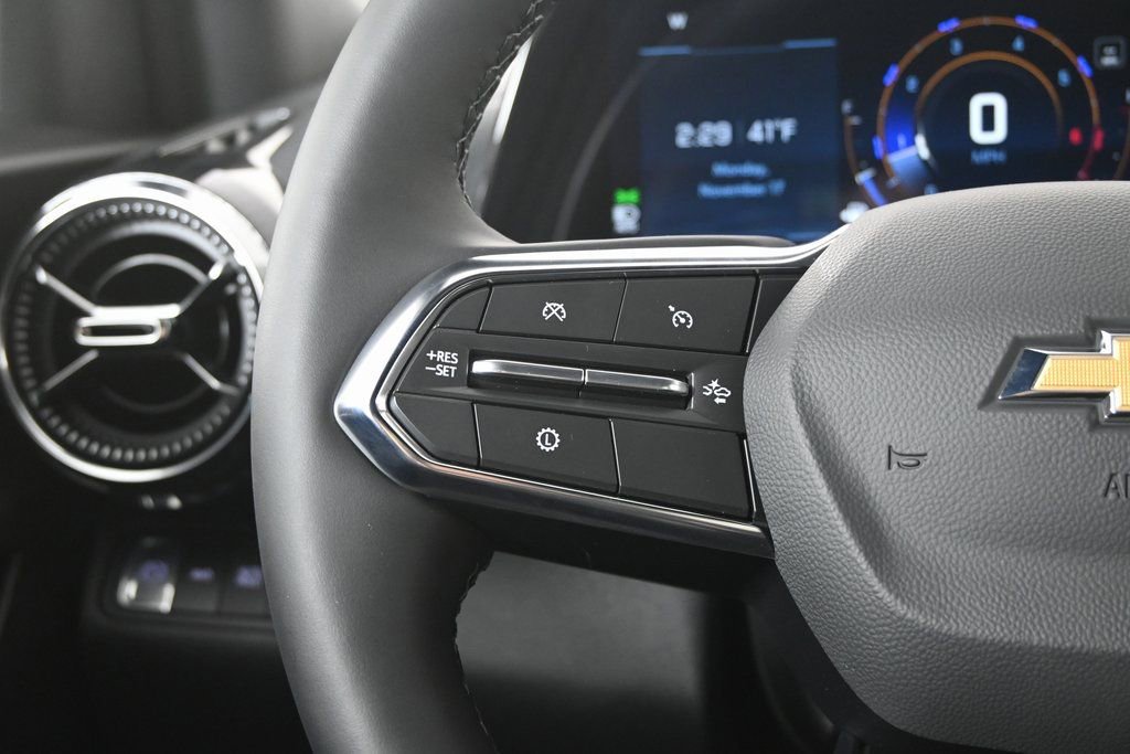 New 2026 Chevrolet Equinox LT w/ Convenience Package II image 34