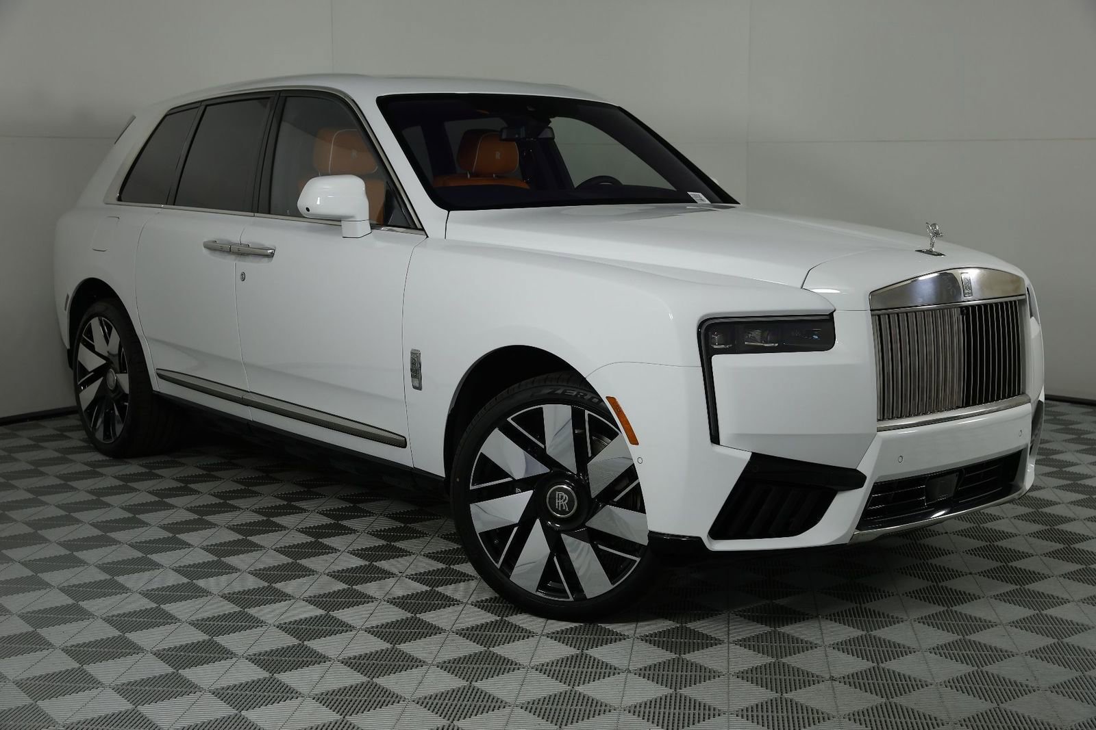 New 2026 Rolls-Royce Cullinan AWD/4WD image 9