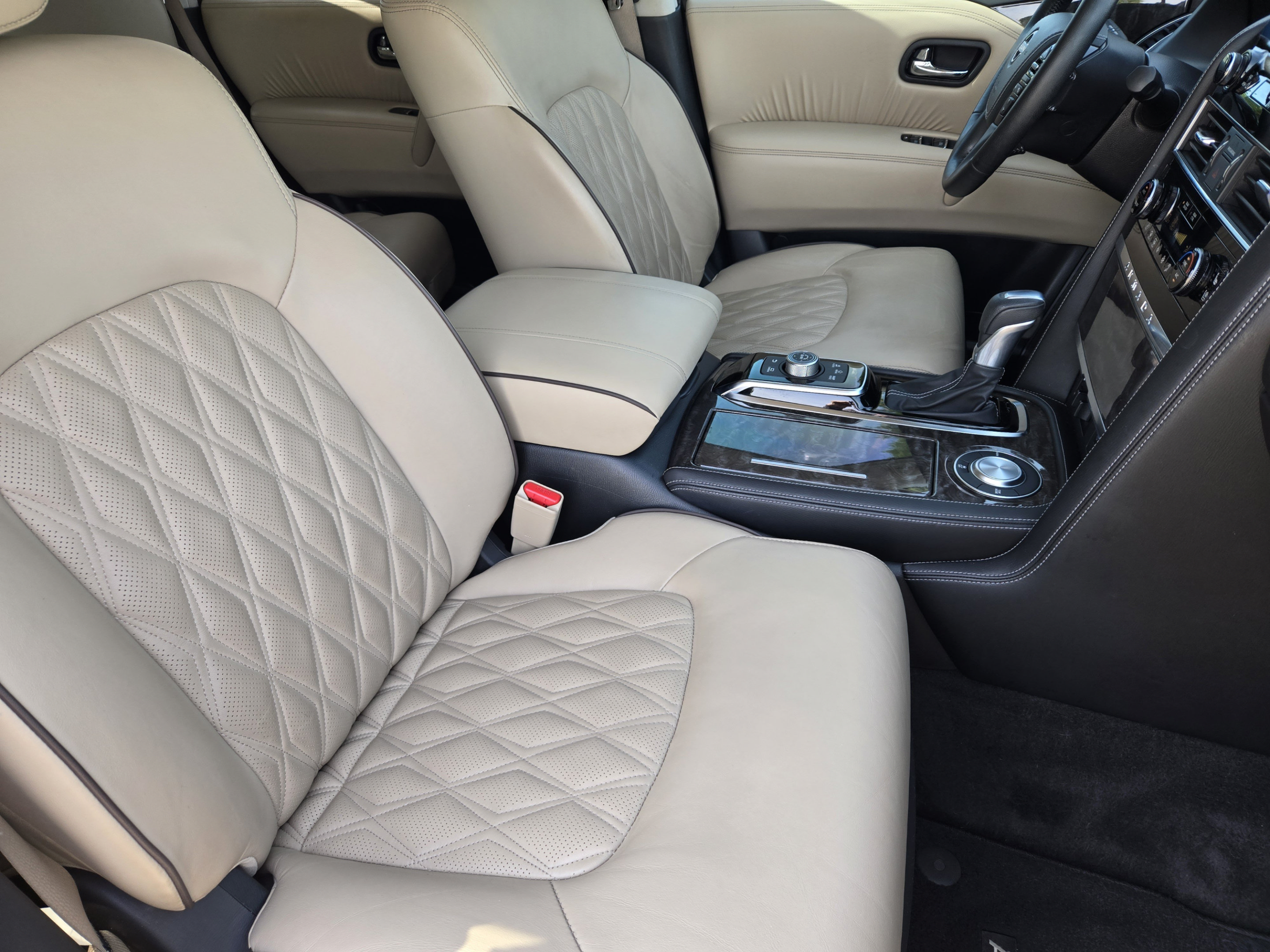 Used 2022 Nissan Armada Platinum RWD image 10