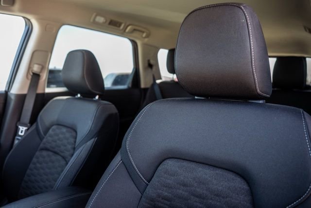 Used 2025 Nissan Pathfinder SV image 24
