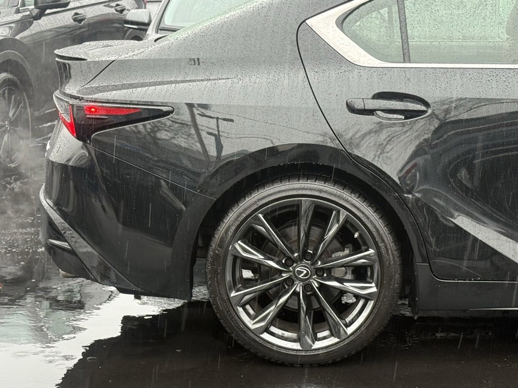 Used 2021 Lexus IS 350 F Sport image 9