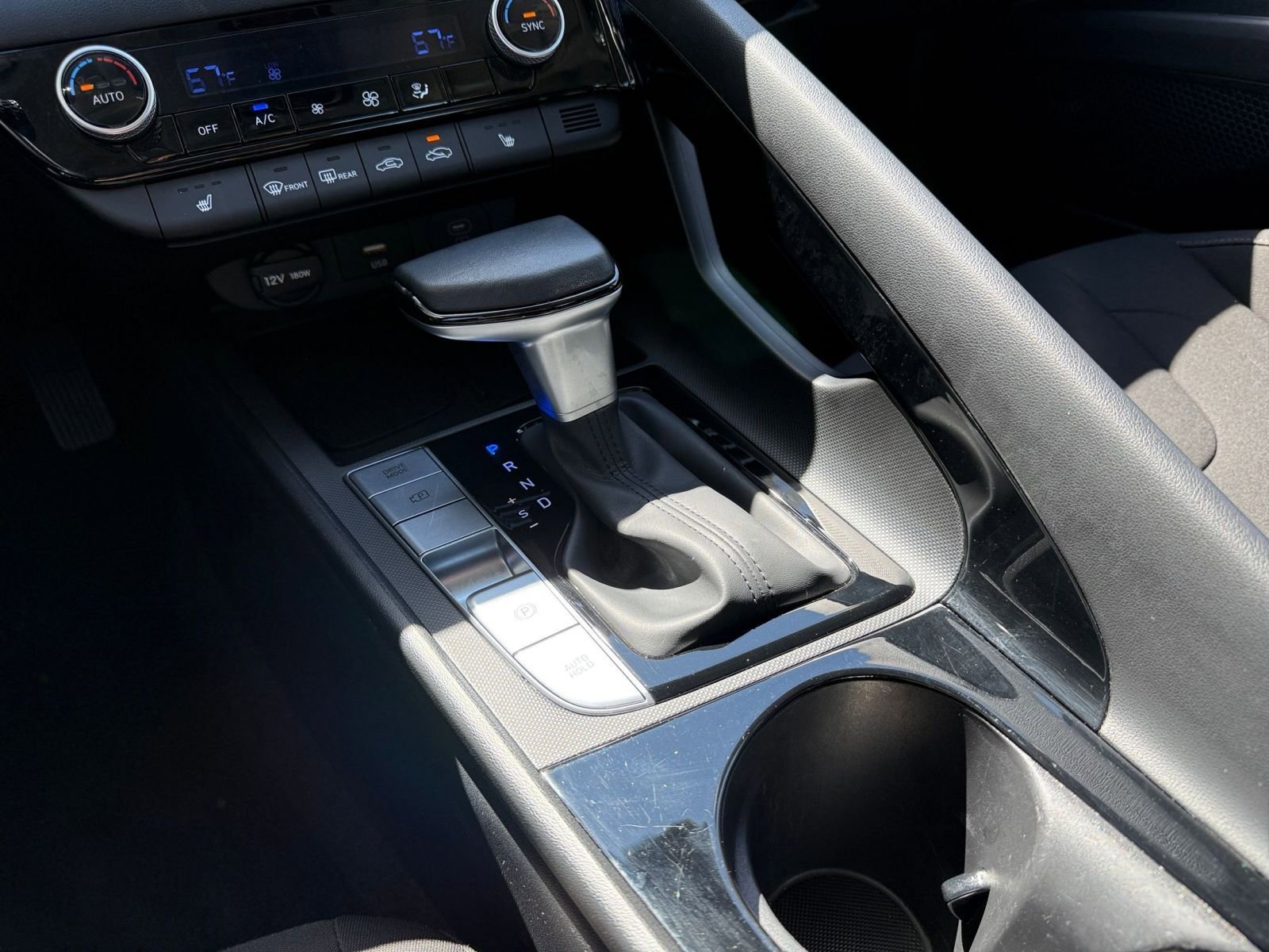 Used 2025 Hyundai Elantra SEL image 43