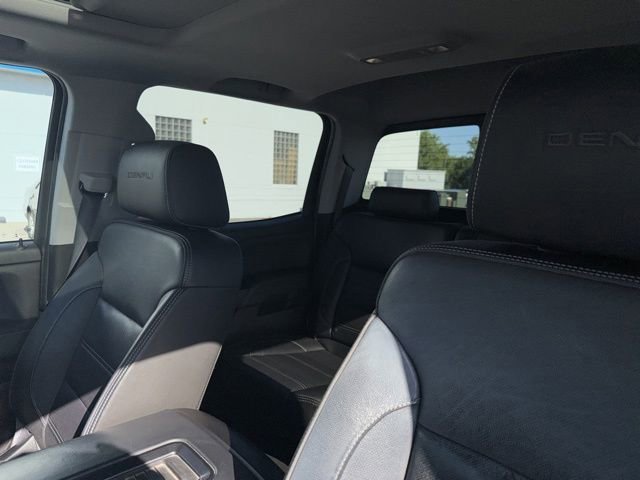 Used 2017 GMC Sierra 2500 Denali w/ Duramax Plus Package AWD/4WD image 49