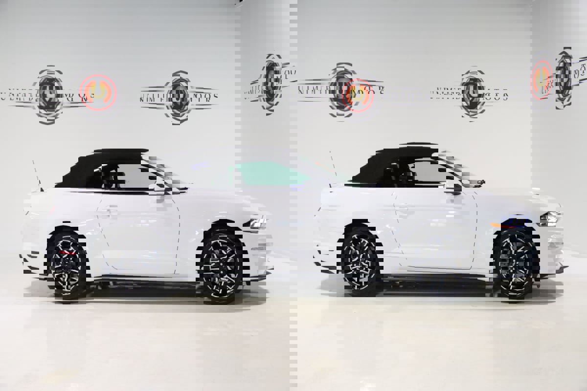 Used 2021 Ford Mustang Premium image 32