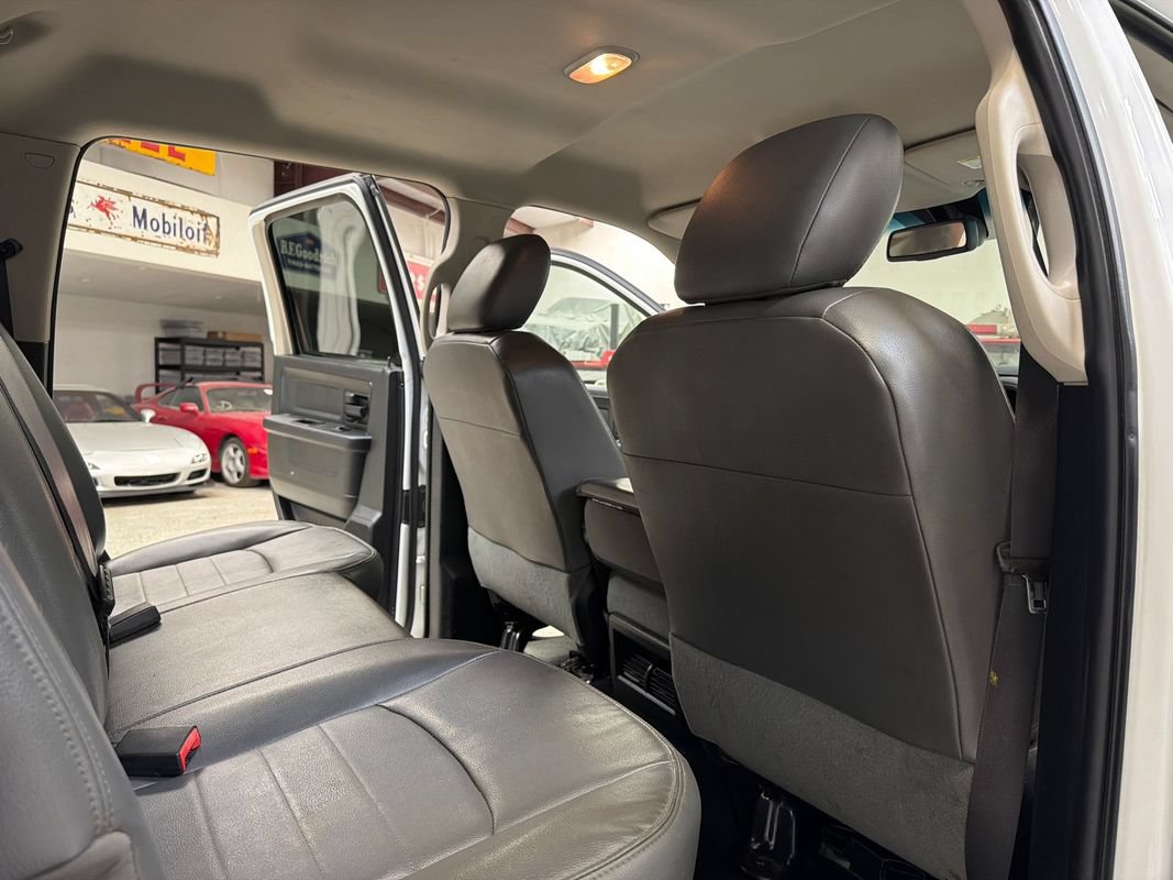 Used 2014 RAM 3500 Tradesman w/ Chrome Appearance Group AWD/4WD image 38
