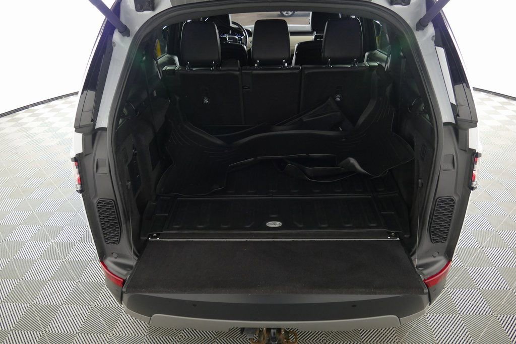 Used 2019 Land Rover Discovery HSE AWD/4WD image 31