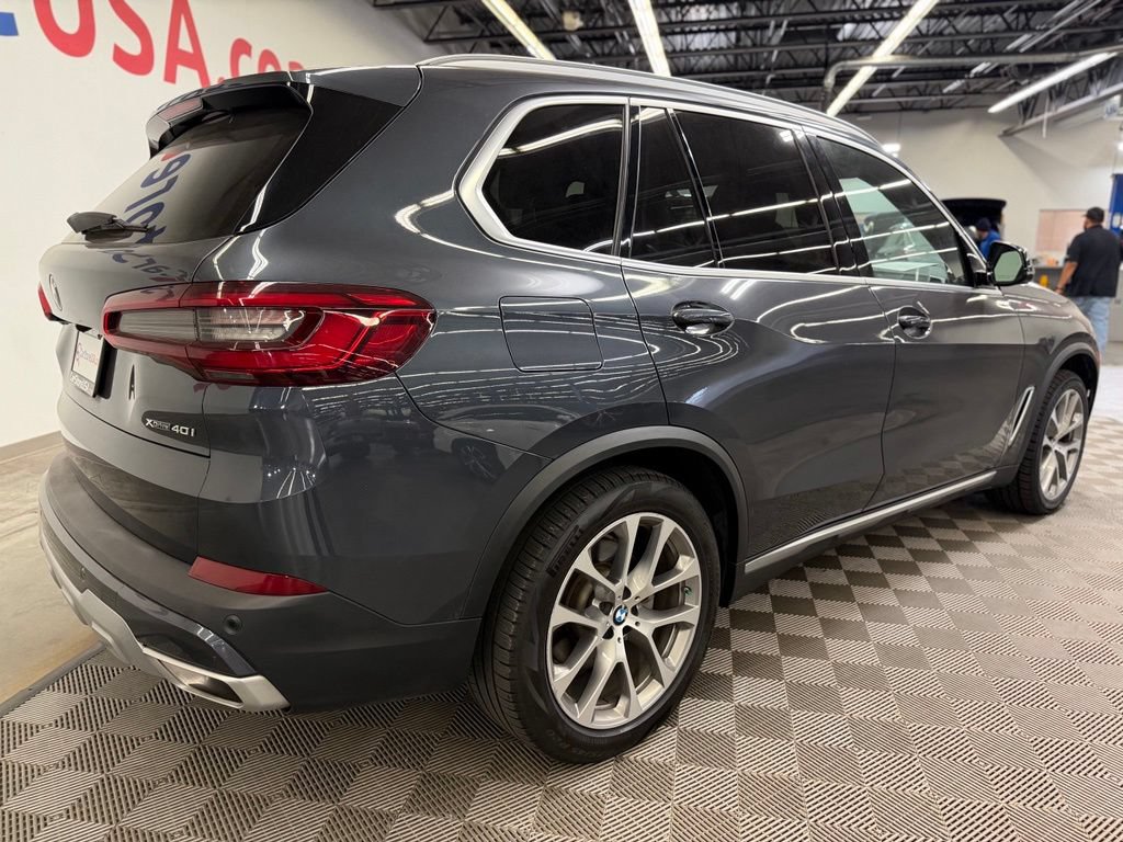 Used 2019 BMW X5 xDrive40i w/ Premium Package 2 AWD/4WD image 7