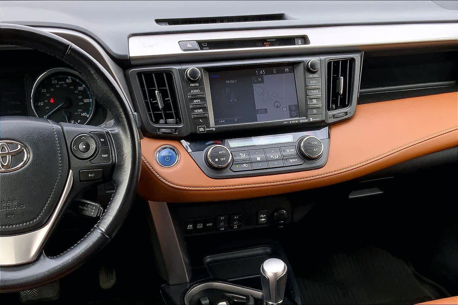 Used 2016 Toyota RAV4 Limited AWD/4WD image 7