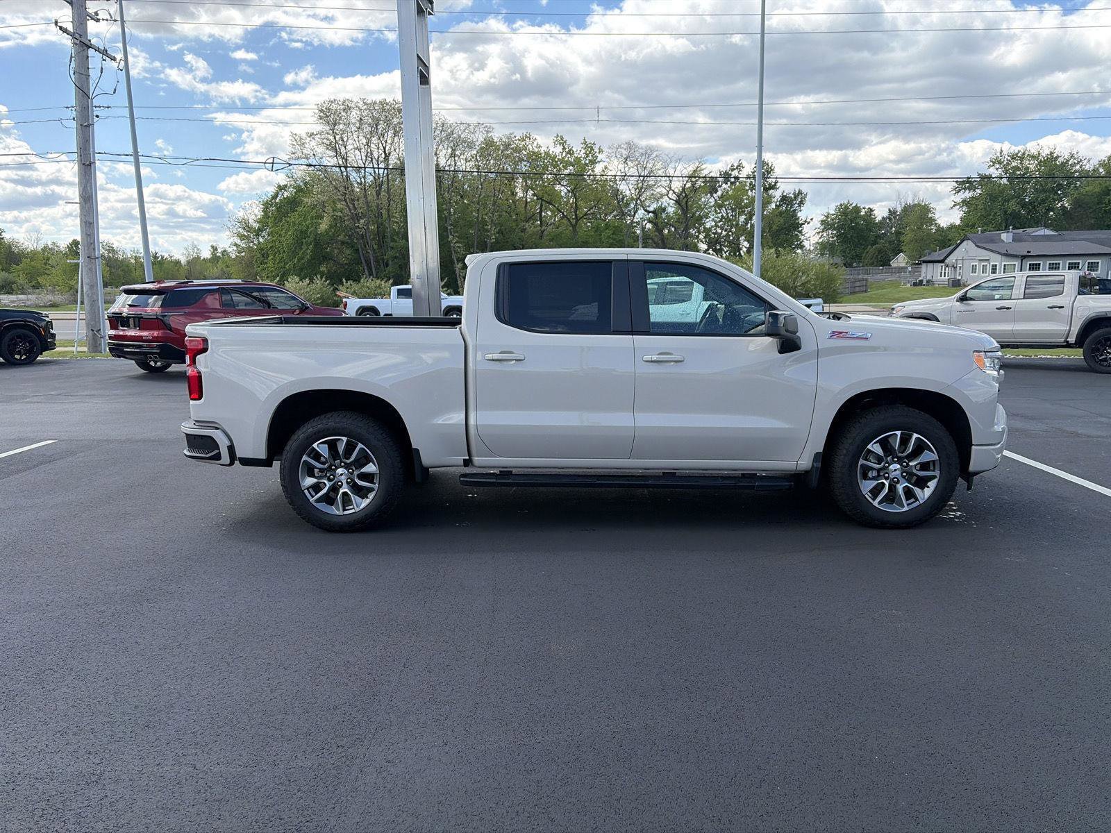 New 2026 Chevrolet Silverado 1500 RST AWD/4WD image 2
