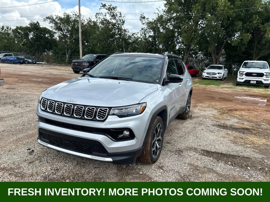 Used 2025 Jeep Compass Limited AWD/4WD image 7
