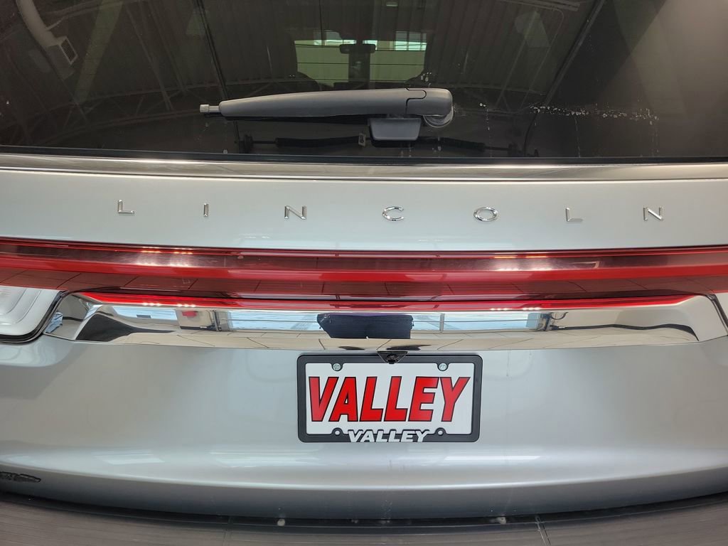 Used 2022 Lincoln Navigator Reserve image 7